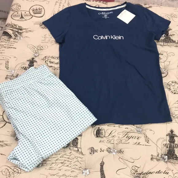 🎁 Calvin Klein Comfort Fleece 2-Piece PJ Set