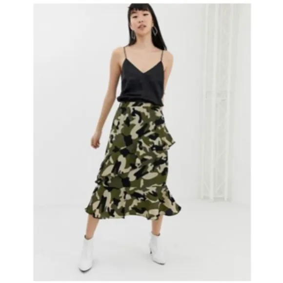 ASOS Black Green &amp; Khaki Camo Midi Asymmetrical Tiered Ruffle Warp Skirt Sz L