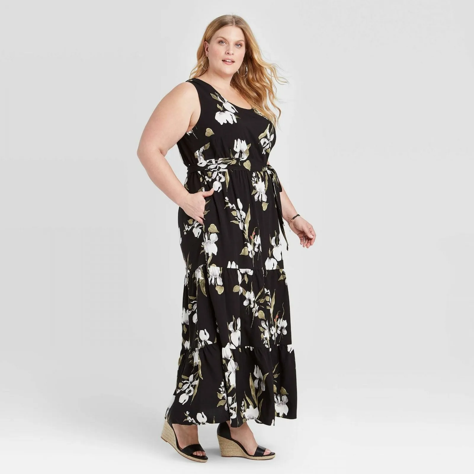 Ava & Viv Women's Plus Size Floral Sleeveless Tiered Maxi Dress
