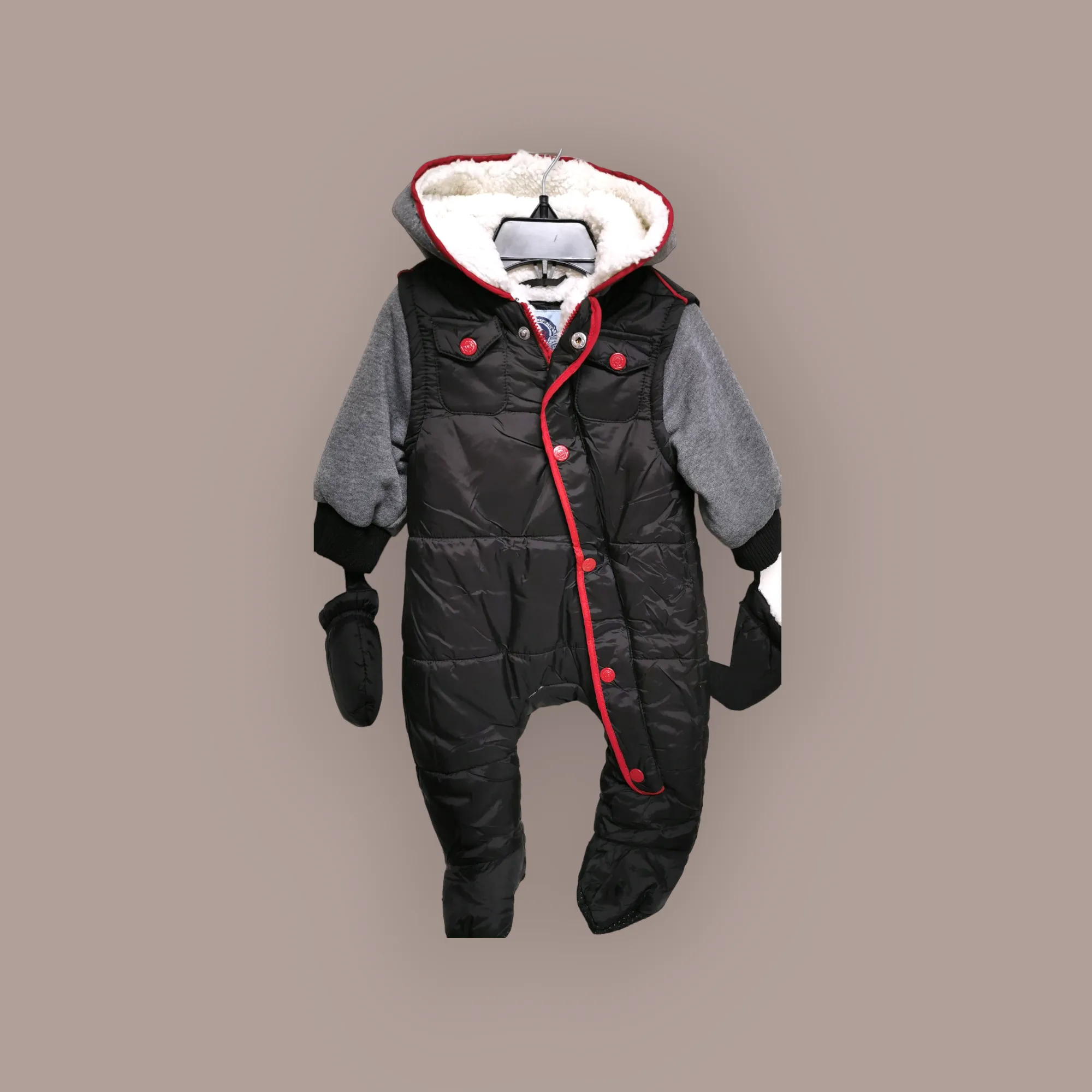 BABY BOY SIZE 3 MONTHS - URBAN REPUBLIC, Soft & Cozy Snowsuit NWT B41