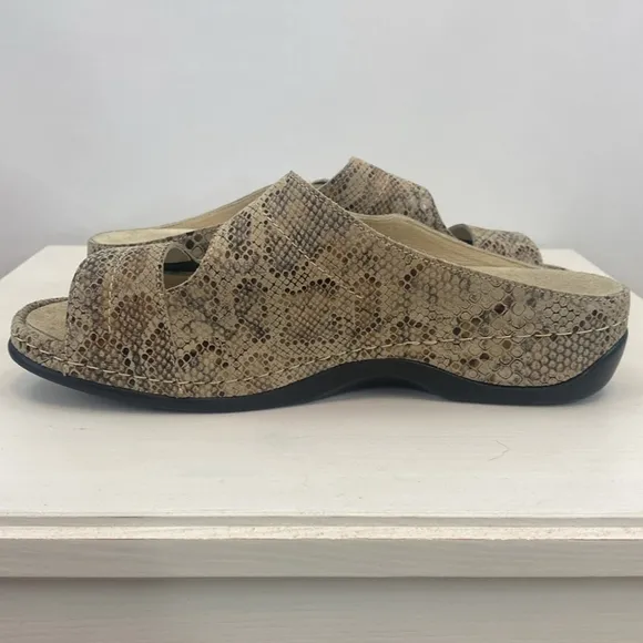 Berkemann Leather Crocodile Sandal Mule