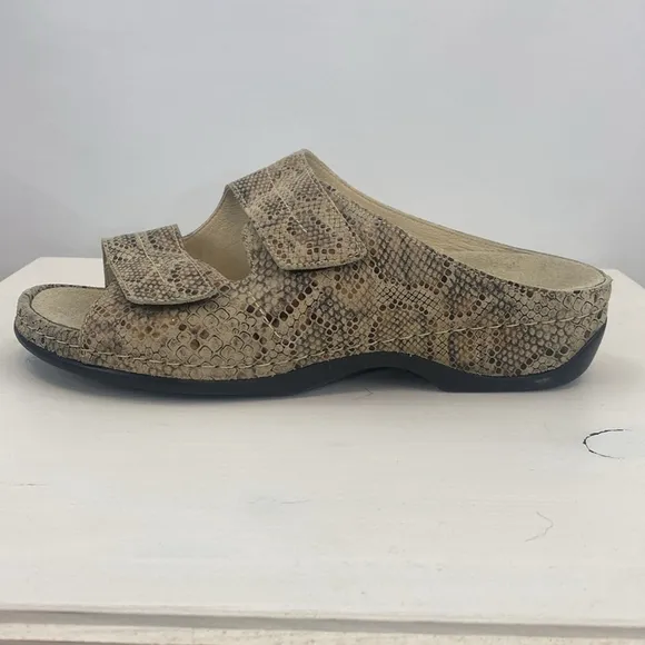 Berkemann Leather Crocodile Sandal Mule