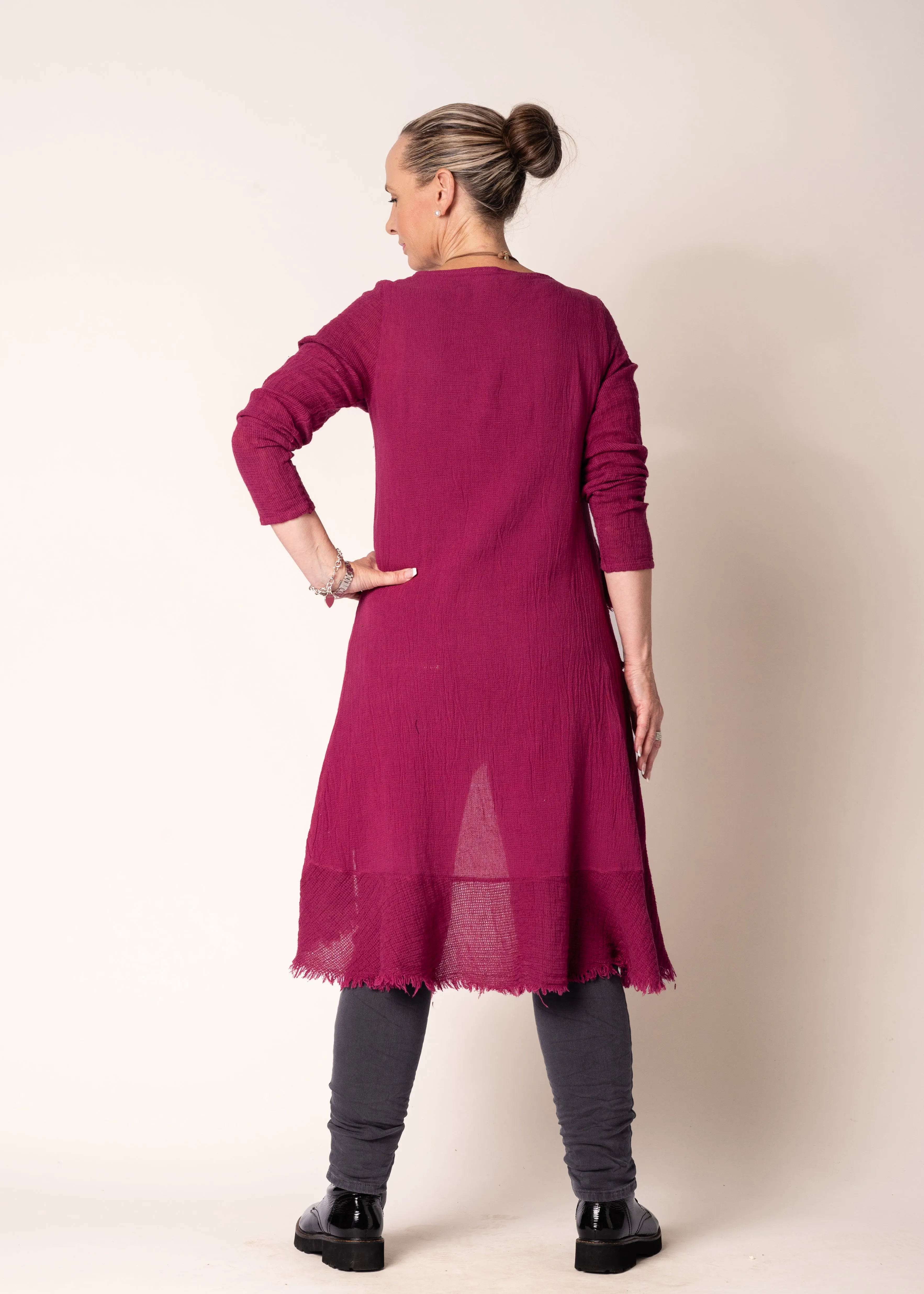 Christina Linen Top in Mulberry Wine