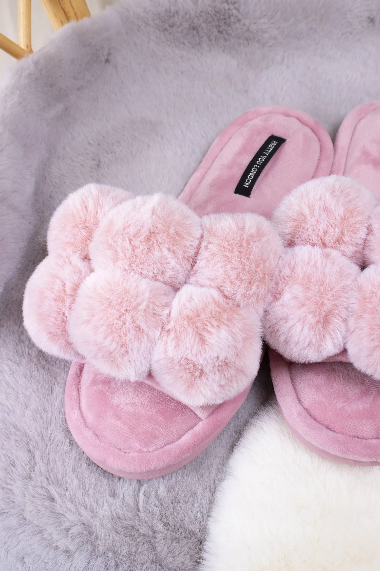 Dolly Pom Pom Slippers in Pink