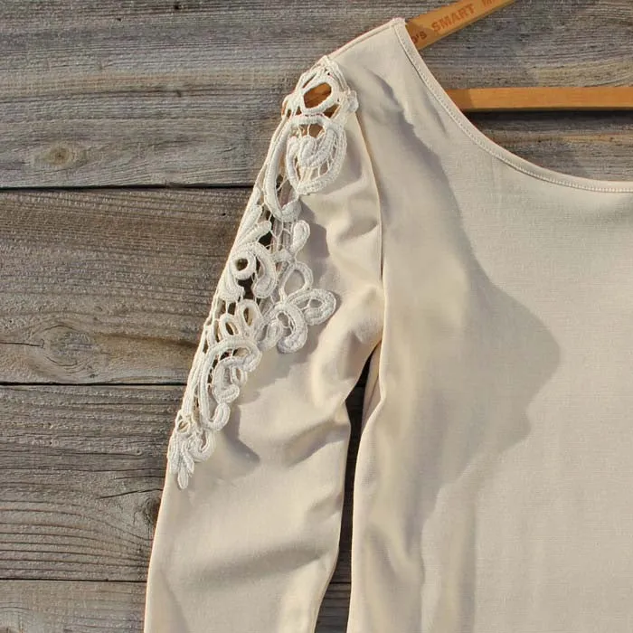 Fireside Lace Tee in Toasted Marshmallow