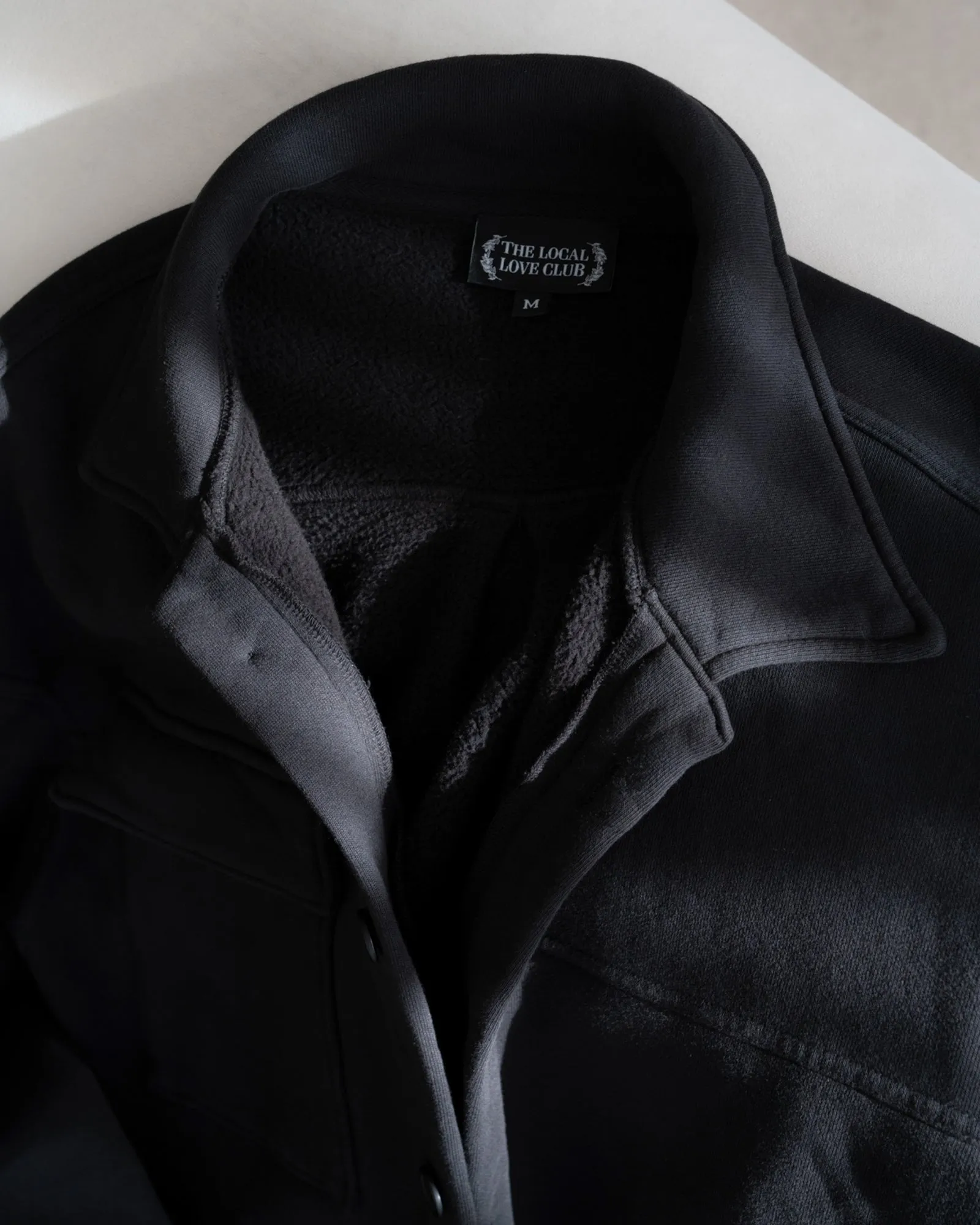 HEAVYWEIGHT BUTTON DOWN IN BLACK