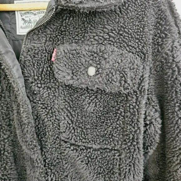 Levi's Women's Oversized Long Sherpa Trucker Jacket Black Size XS Zipper Snaps