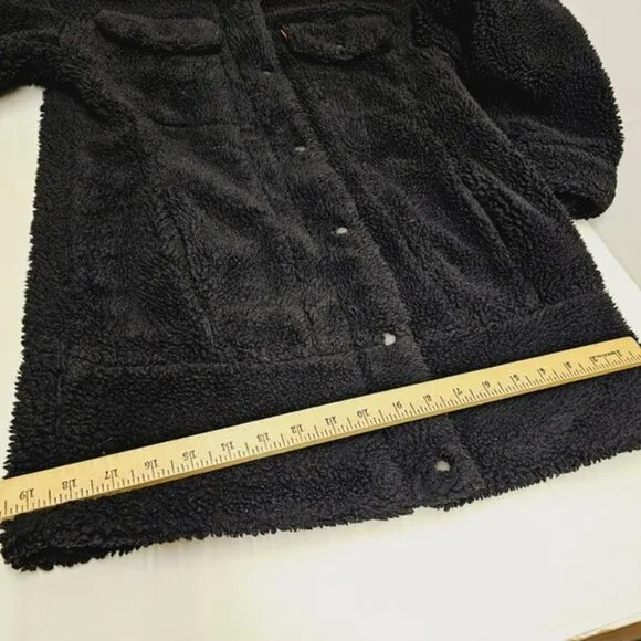 Levi's Women's Oversized Long Sherpa Trucker Jacket Black Size XS Zipper Snaps