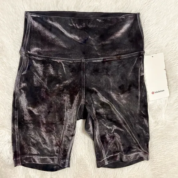 Lululemon Wunder Lounge Velour Shorts 8”