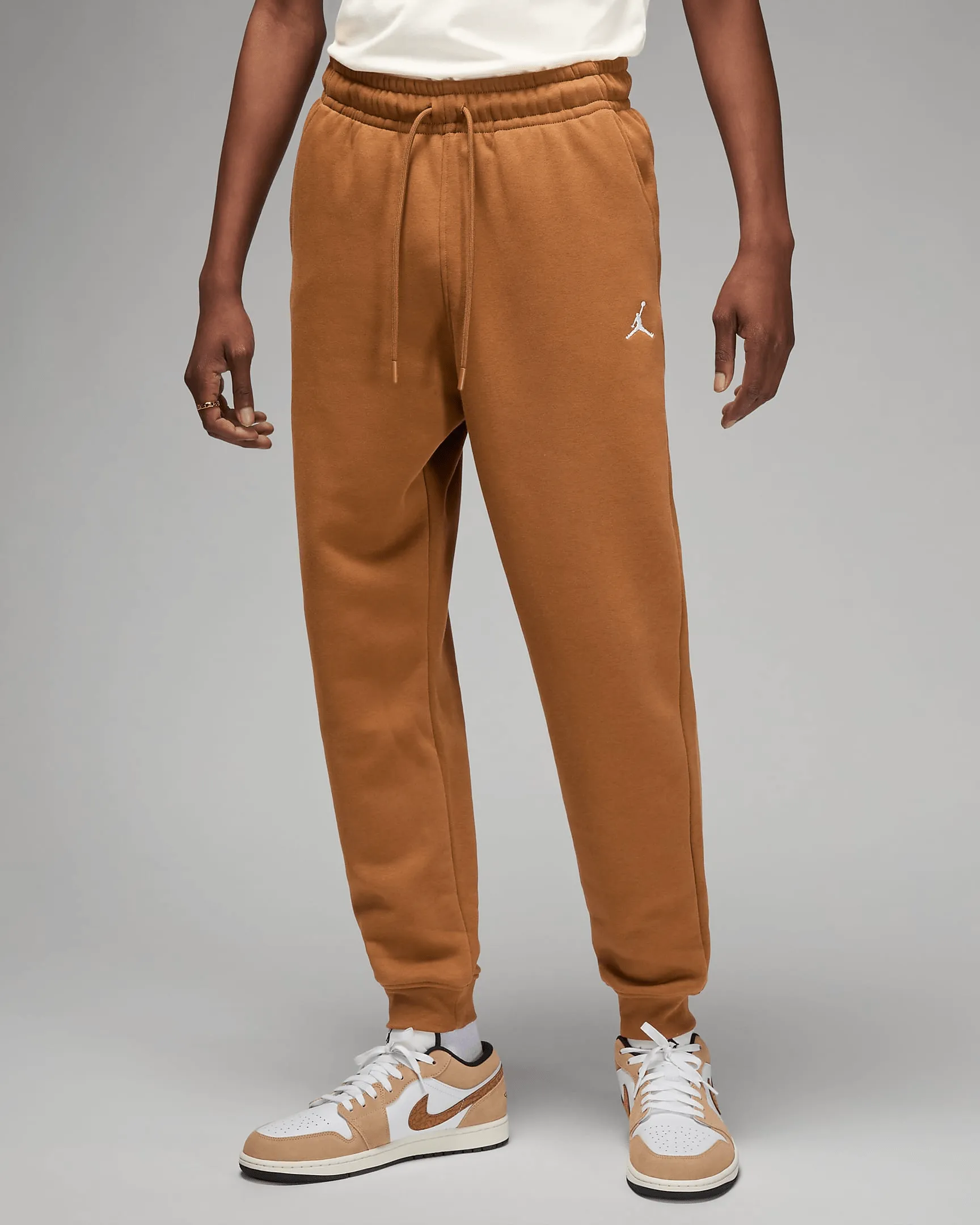 Men's Essentials Fleece Outfit