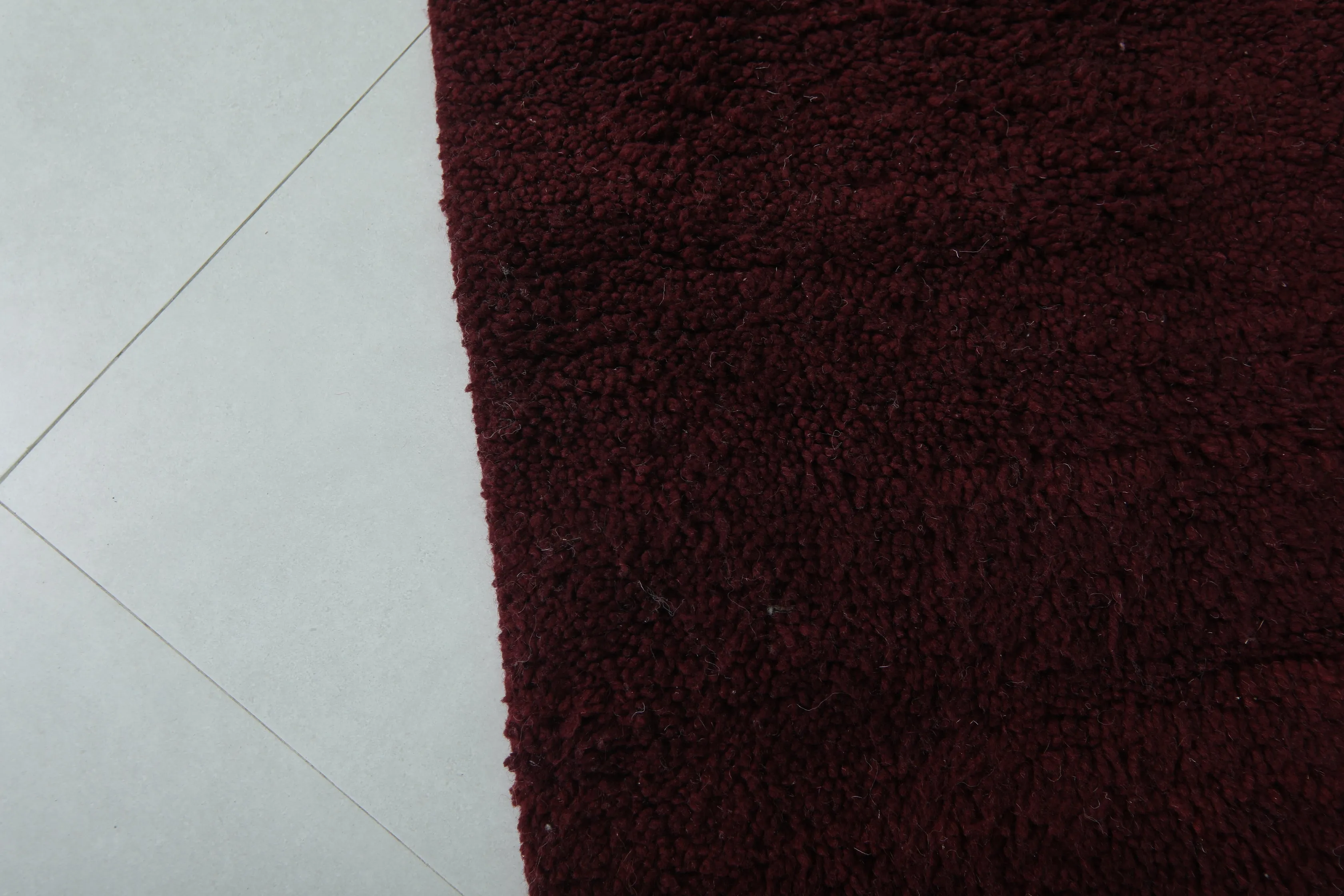 Moroccan Beni Ourain Rug - Handwoven 5.2 x 7.6 Feet | Deep Red Wool Design