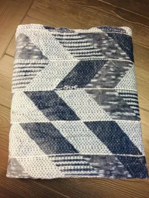New Love Ellen ultra cozy plush throw blanket, Blue Print!