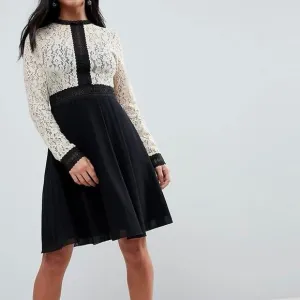 NWT Little Mistress Lace Top Dress Women’s Size 4