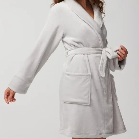 NWT Soma Plush Short Robe