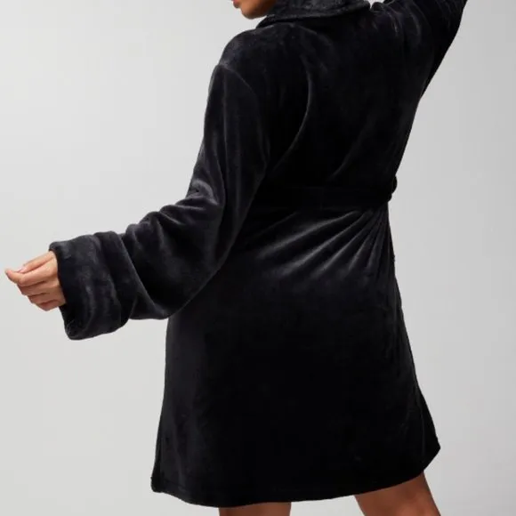 NWT Soma Plush Short Robe