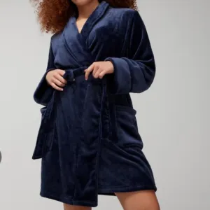 NWT Soma Plush Short Robe