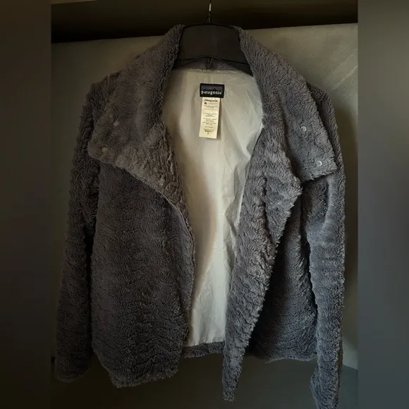 Patagonia Pelage Faux Fur Fleece, Full Zip &amp; Snaps Grey Jacket, Women's Small