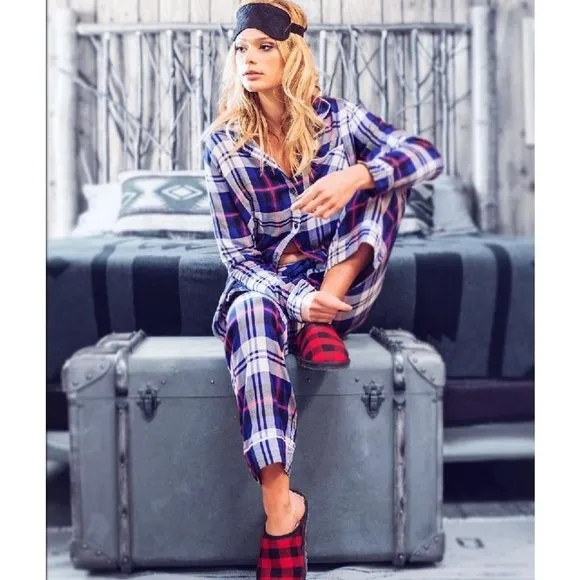 REVOLVE x PLUSH Ultra Soft Navy Plaid 2 pc PJs Pajamas,  S NWT