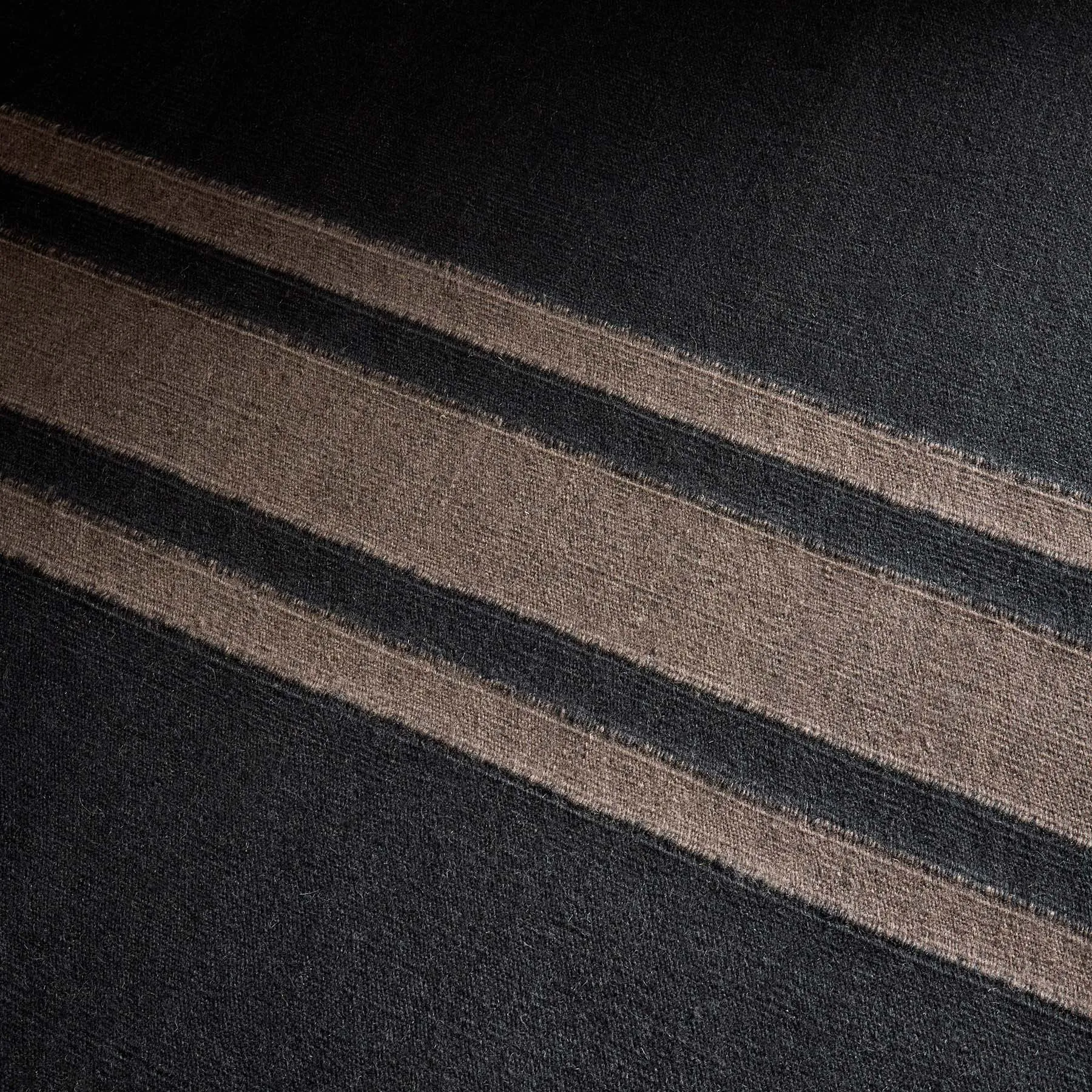 Three Stripe Runner - Anthracite/Mule