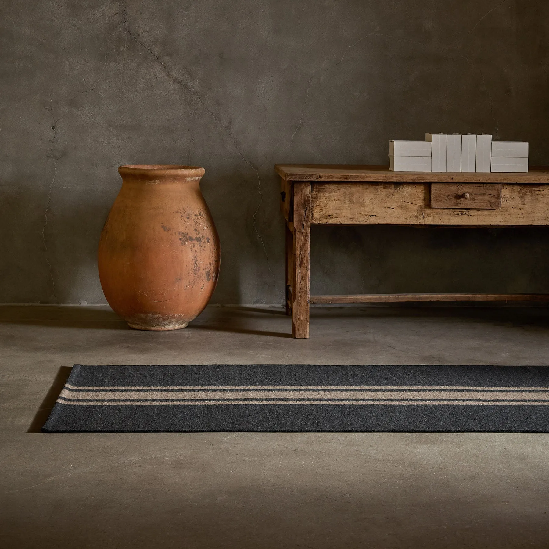 Three Stripe Runner - Anthracite/Mule