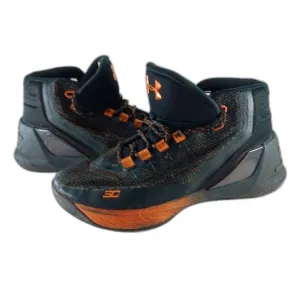 Under Amour Curry ASW Basketball Shoe/ Sneaker Black/ Copper. Boys 5Y...........